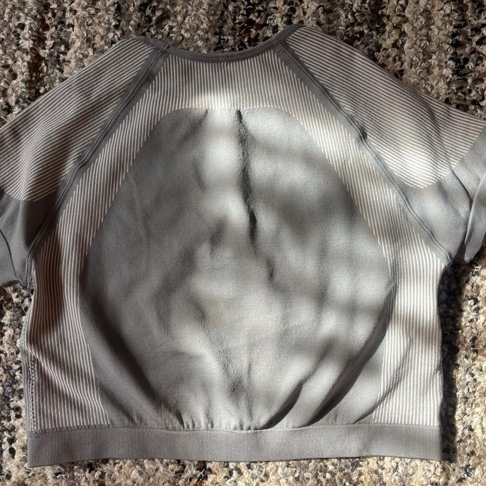 Garage Ribbed Gray Top - Picture 2 of 3